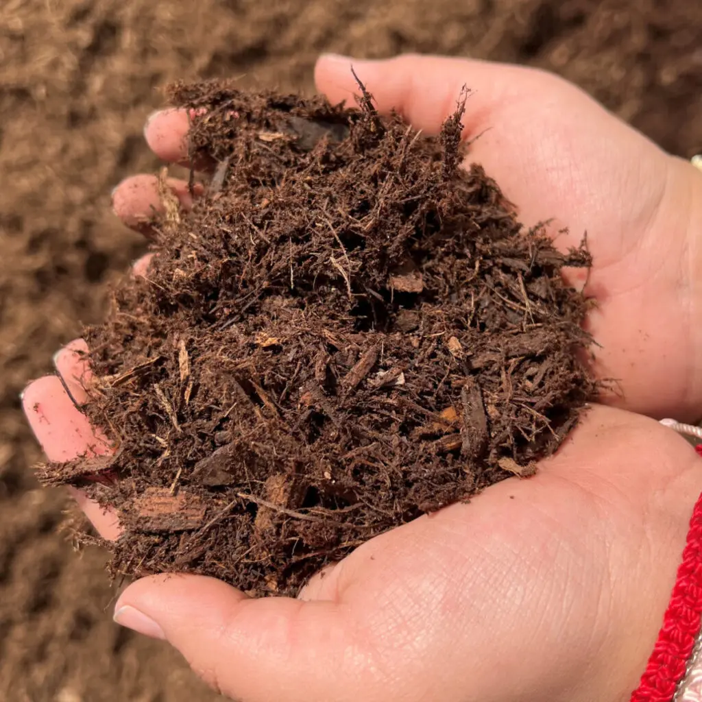 Premium Bark Mulch Richmond IL